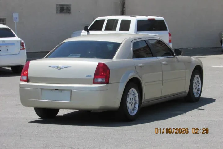$6995 : 2006 300 image 7