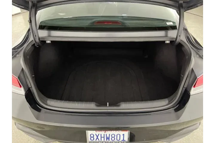 $18795 : Hyundai ELANTRA 2022 SEL 4dr image 10