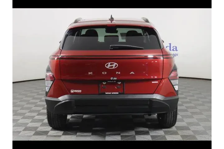 $23875 : Hyundai KONA 2025 AWD SEL 4d image 6
