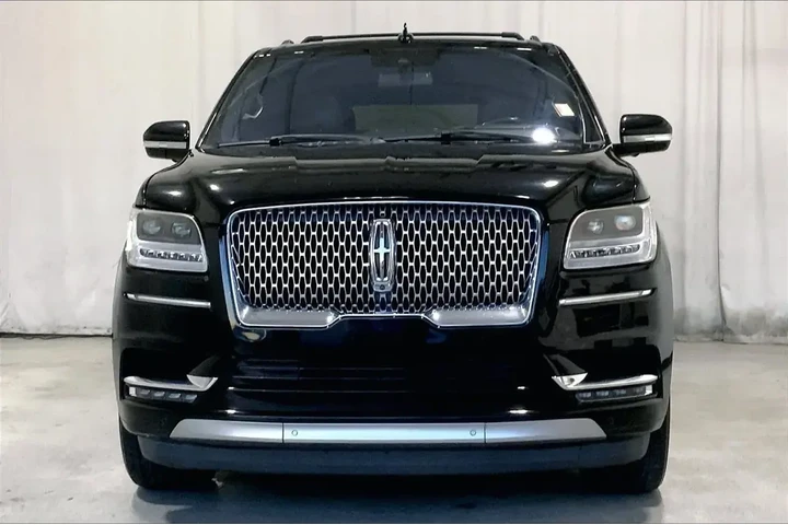 $29782 : Lincoln Navigator L 2018 4x4 image 2