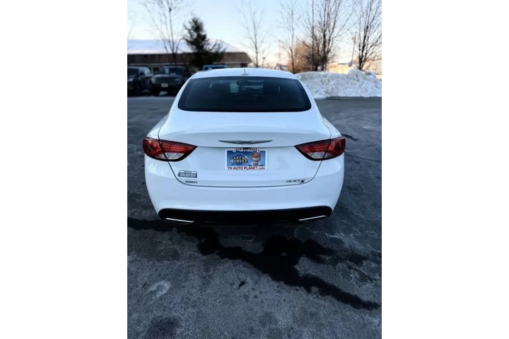 $9995 : 2015 200 S image 9