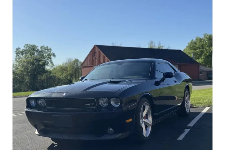 $19999 : 2010 Challenger SRT8 image 2