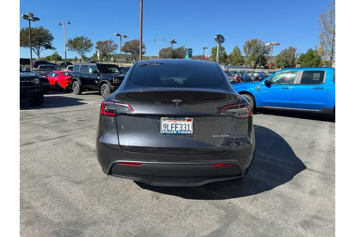 $32788 : Tesla Model Y 2024 AWD Long image 8