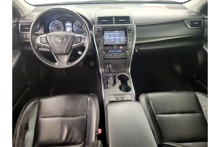 $17998 : Toyota Camry 2016 XLE V6 4dr image 9