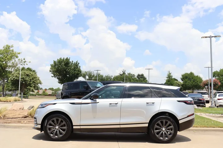 $36998 : 2022 Range Rover Velar R-Dyna image 9