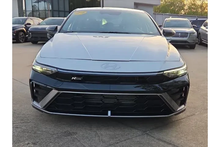 $25990 : Hyundai ELANTRA 2025 N Line image 4