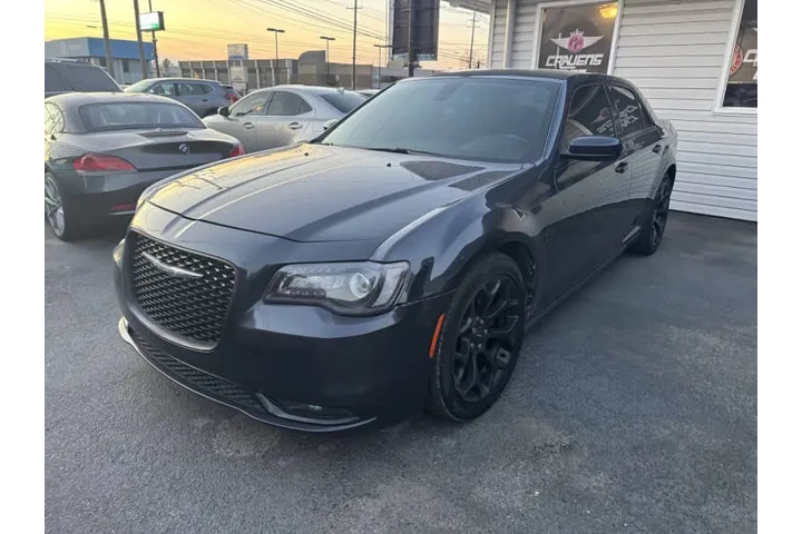 $10995 : 2019 300 S image 1