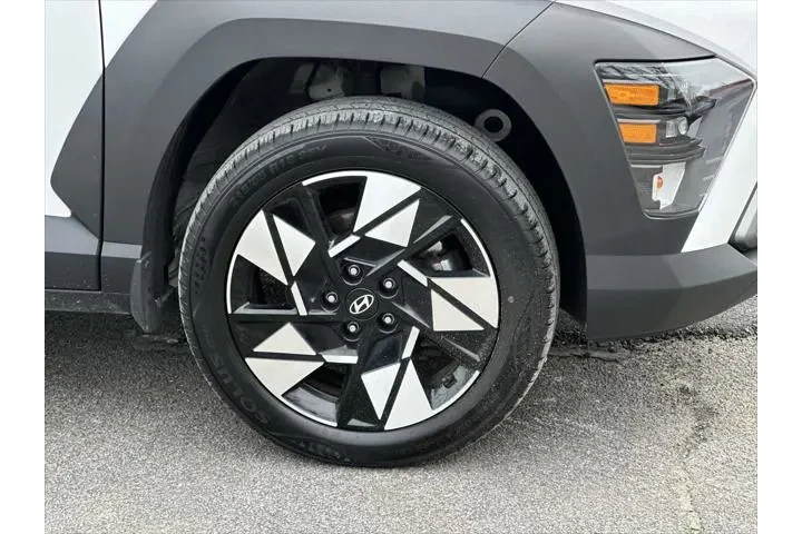 $21455 : Hyundai KONA 2024 AWD SEL 4d image 7