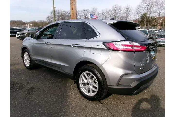 $29876 : Ford Edge 2023 AWD SEL 4dr C image 8