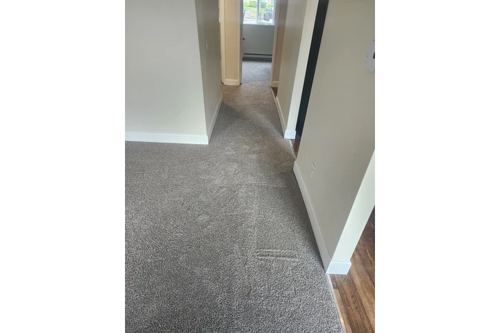 Instalador de pisos y alfombra image 2