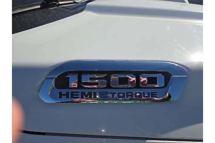 $30235 : Ram 1500 2021 4x4 Laramie 4d image 7