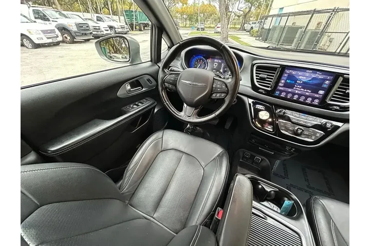 $15246 : Chrysler Pacifica 2020 Touri image 9