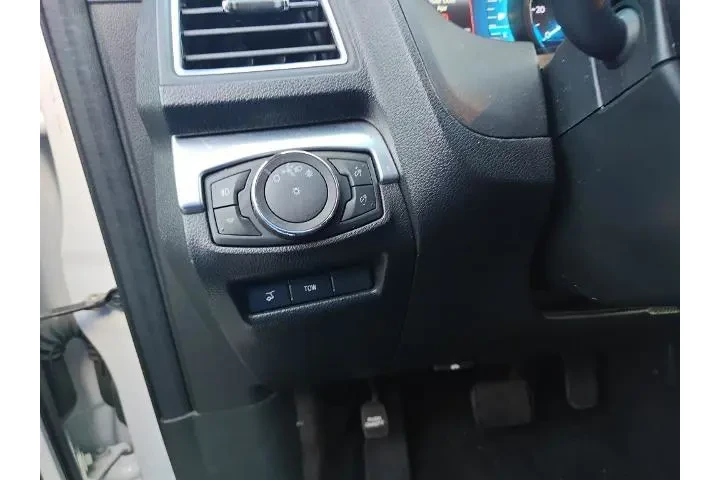 $21444 : Ford Explorer 2018 AWD Sport image 10