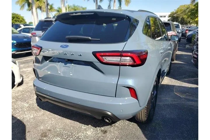 $20590 : Ford Escape 2024 ST-Line 4dr image 3