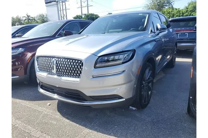 $39990 : Lincoln Nautilus 2023 AWD Re image 3