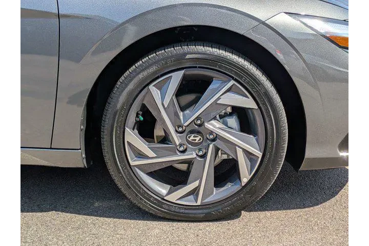 $27029 : Hyundai ELANTRA Hybrid 2025 image 7