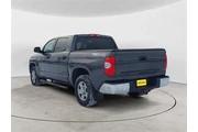 $27961 : Toyota Tundra 2016 4x4 SR5 4 thumbnail