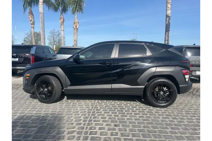 $20995 : Hyundai KONA 2024 SE 4dr Cro image 6