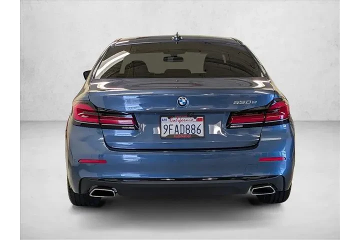 $38040 : BMW 5 Series 2023 530e 4dr S image 7