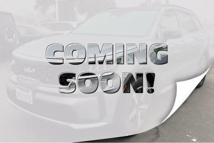 $26750 : Kia Sorento 2023 S 4dr SUV image 1