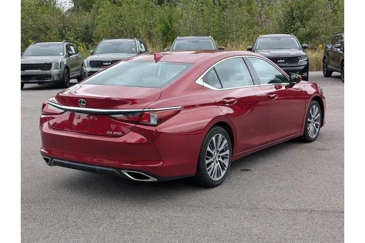 $31999 : Lexus ES 350 2019 F SPORT 4d image 8