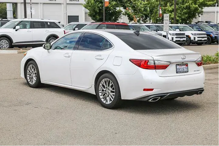 $23991 : Lexus ES 350 2018 4dr Sedan image 2