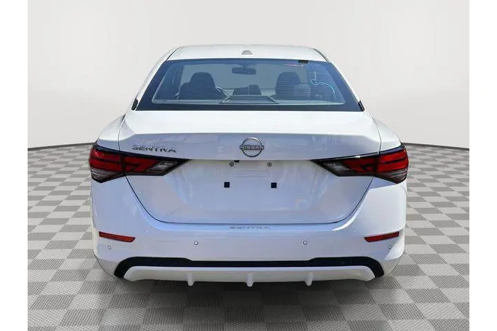 $19150 : Nissan Sentra 2025 SV 4dr Se image 3