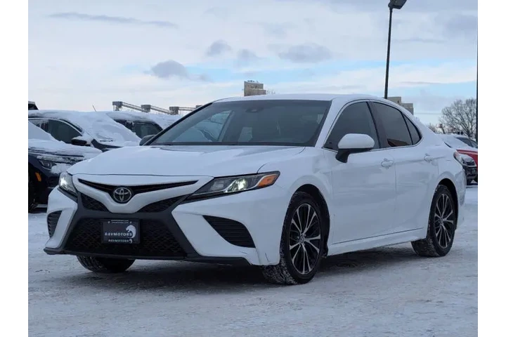 $16995 : 2019 Camry SE image 8