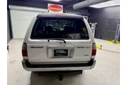 $14995 : 2000 4Runner thumbnail