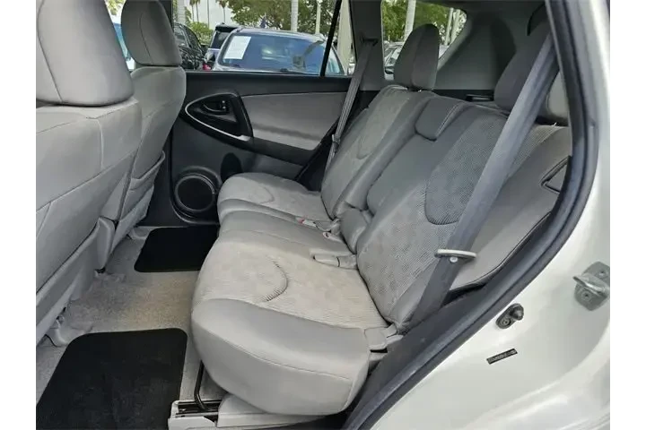 $10790 : Toyota RAV4 2012 Base 4dr SU image 5