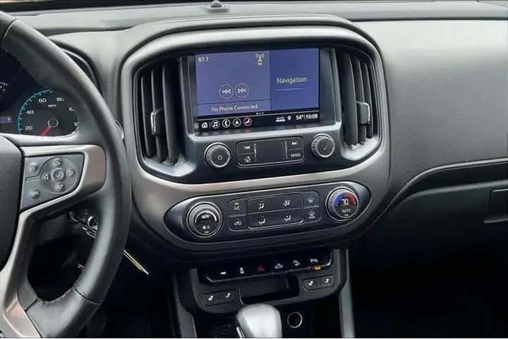 $31847 : GMC Canyon 2022 4x4 AT4 4dr image 6