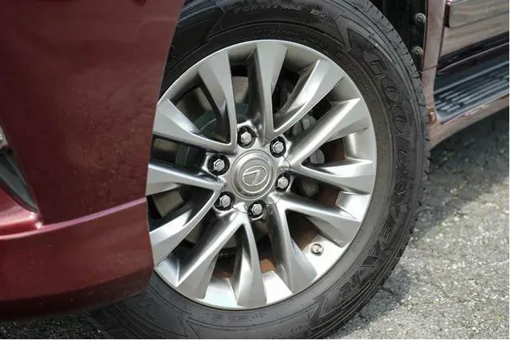 $23555 : Lexus GX 460 2014 AWD Luxury image 2