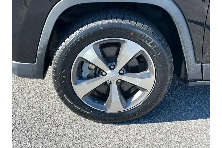 $16998 : Jeep Cherokee 2020 4x4 Limit image 10