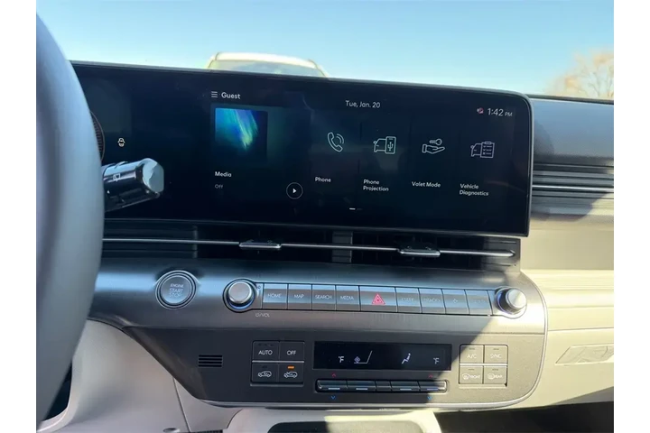 $24000 : Hyundai KONA 2025 AWD SEL 4d image 8