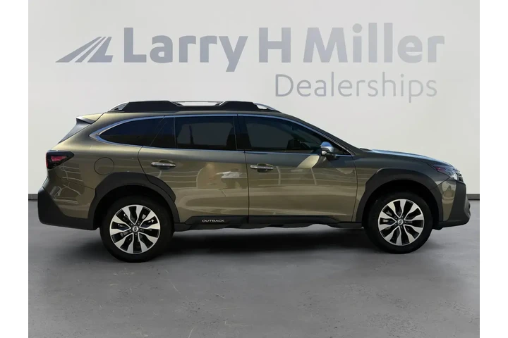 Subaru Outback 2023 AWD Tour image 6