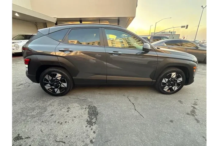 $22388 : Hyundai KONA 2024 SEL 4dr Cr image 10