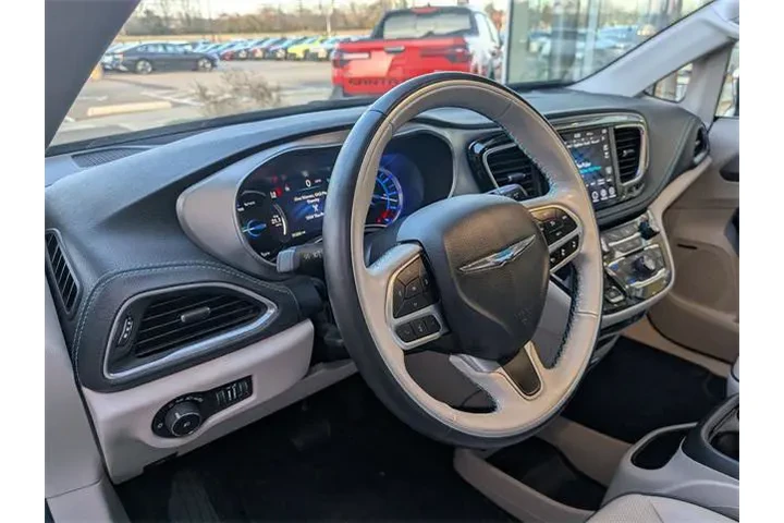 $24826 : Chrysler Pacifica Hybrid 201 image 10