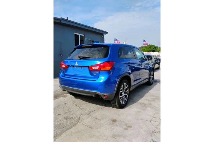 $7350 : 2017 Outlander Sport 2.4 SE image 5