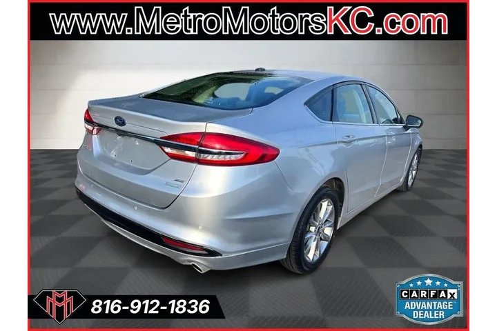 $11989 : 2017 Fusion SE FWD image 5
