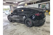 $28990 : Tesla Model Y 2023 AWD Perfo thumbnail