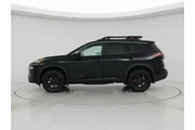 $31998 : Nissan Rogue 2026 AWD Rock C thumbnail