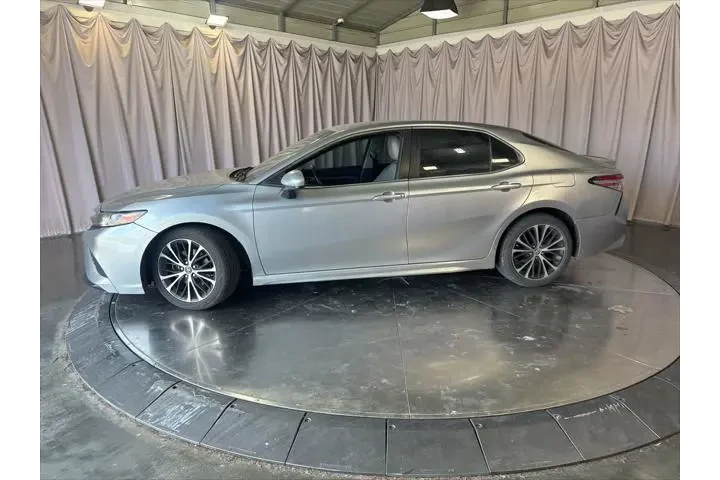 $14499 : Toyota Camry 2018 SE 4dr Sed image 8