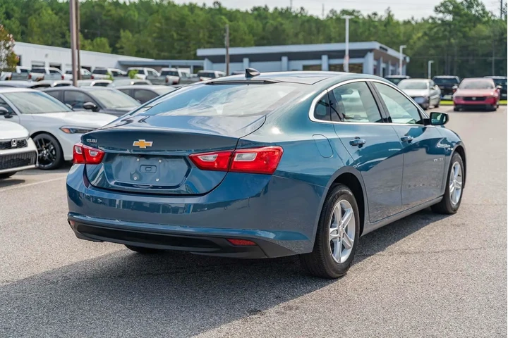 $24287 : Chevrolet Malibu 2025 LS 4dr image 7