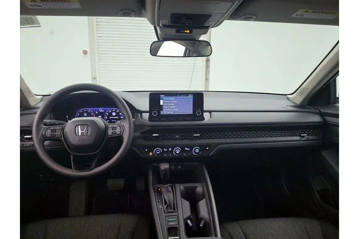 $29998 : Honda Accord 2025 SE 4dr Sed image 9