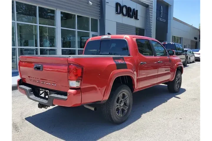 $25990 : Toyota Tacoma 2017 4x2 TRD O image 6