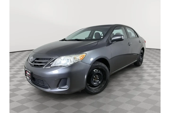 $15000 : 2013 Corolla LE image 1