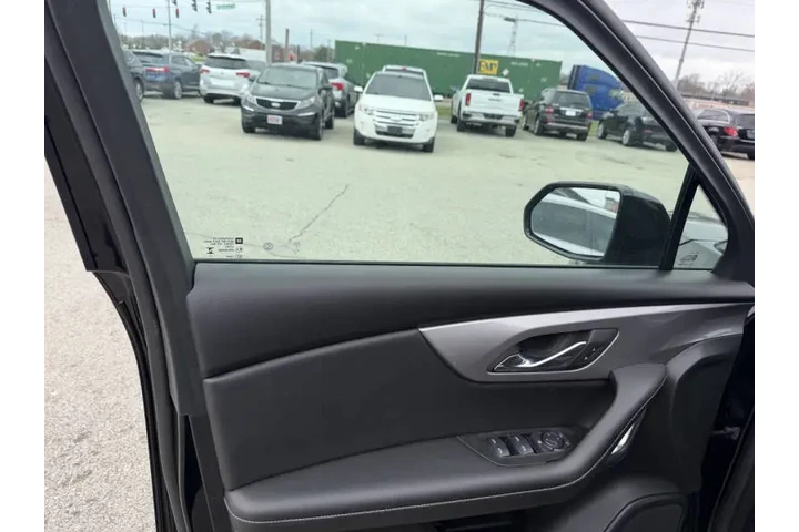 $21999 : 2025 Blazer LT image 7