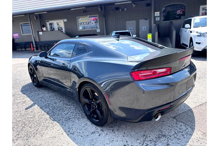 2018 Camaro 1LT image 5