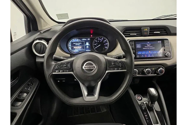 $16998 : Nissan Versa 2021 SV 4dr Sed image 10