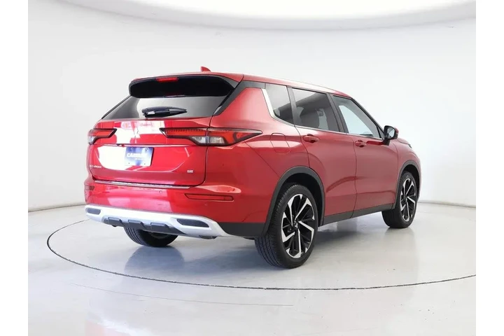$27998 : Mitsubishi Outlander 2024 SE image 8
